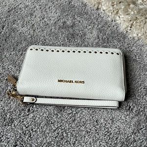 Michael Kors wristlet